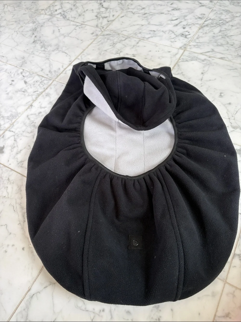 Babysafe Black Fleece Baby Cover with White Piping - Picture 2 of 5